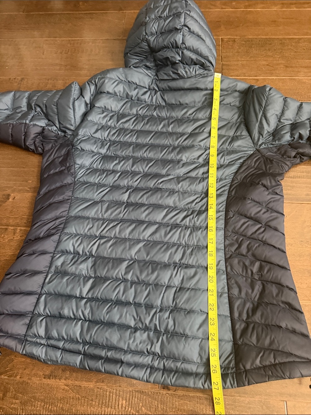 Mountain Hardwear Women's Two-Tone Hooded Down Puffer — Slate Blue & Navy - Picture 9 of 9